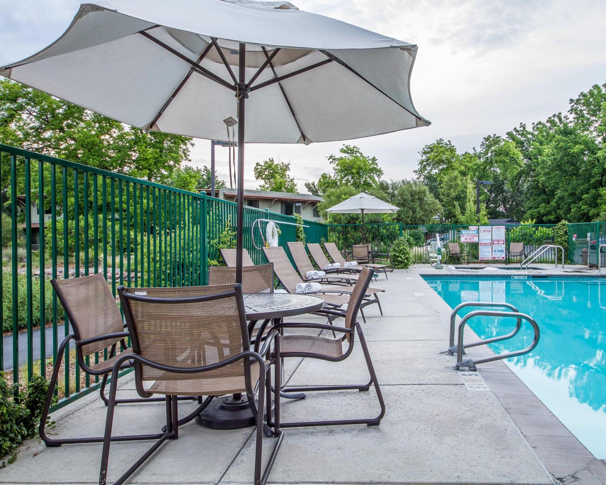 Gaia Hotel & Spa, Ascend Hotel Collection Anderson Bagian luar foto