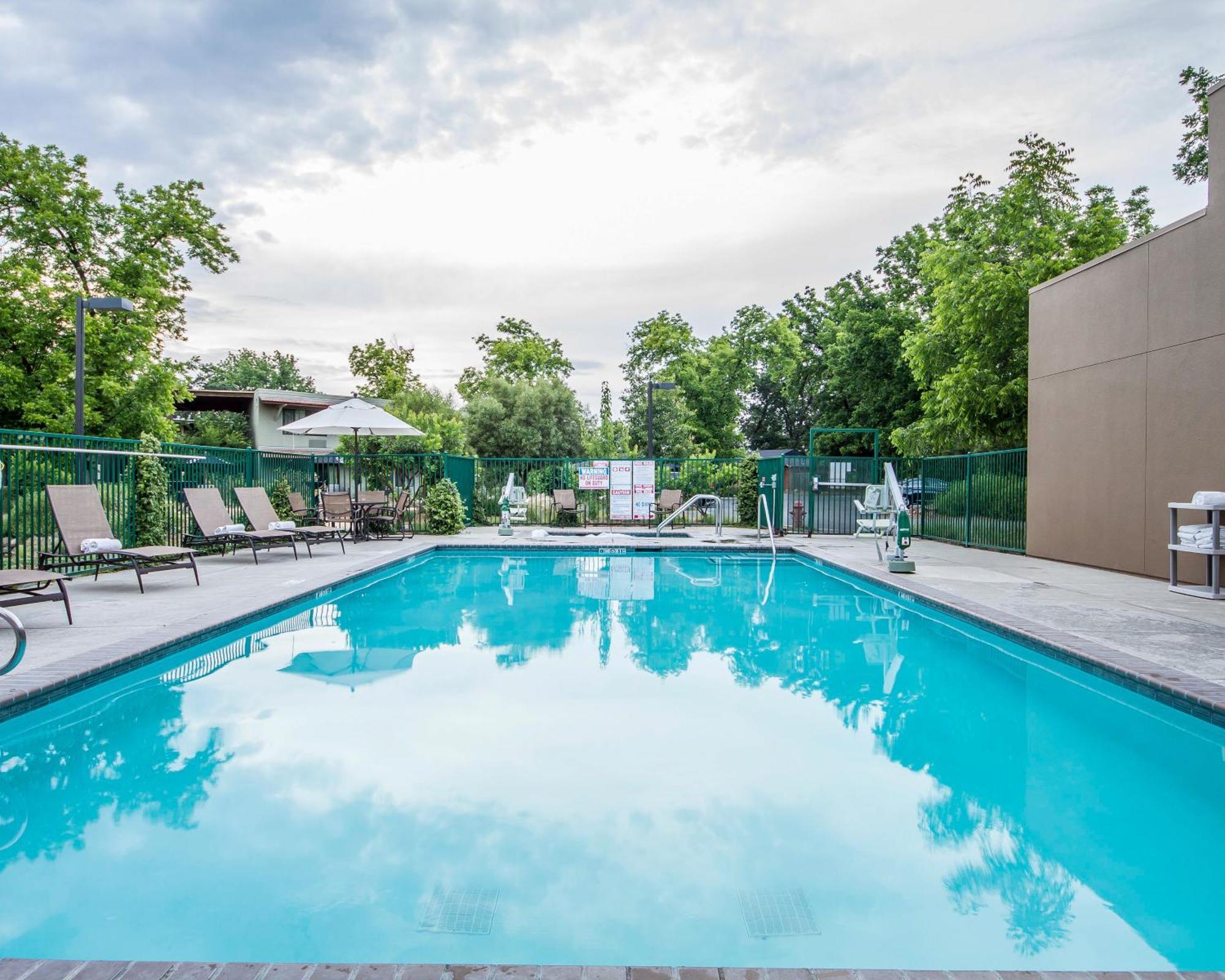 Gaia Hotel & Spa, Ascend Hotel Collection Anderson Bagian luar foto